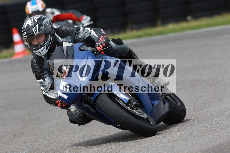 Archiv-2022/13 25.04.2022 Plüss Moto Sport ADR/Freies Fahren/15